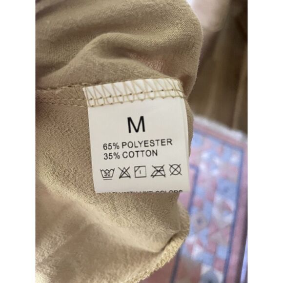 NWOT Beige Wide-Leg Women’s Button Detail Jumpsuit – Size M - Picture 8 of 10